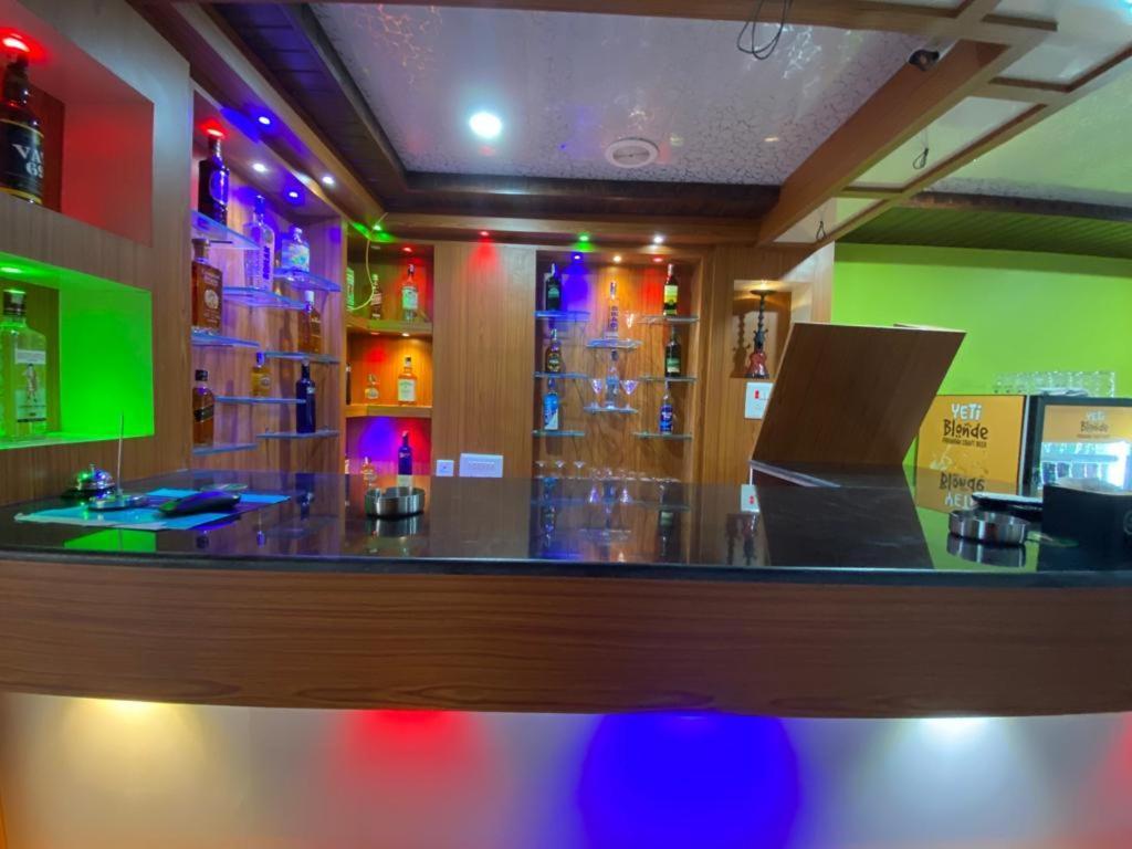 Hotel Kjs Inn Bahāsi 外观 照片